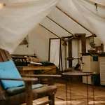 Kaluna Glamp Jungle Swaderki