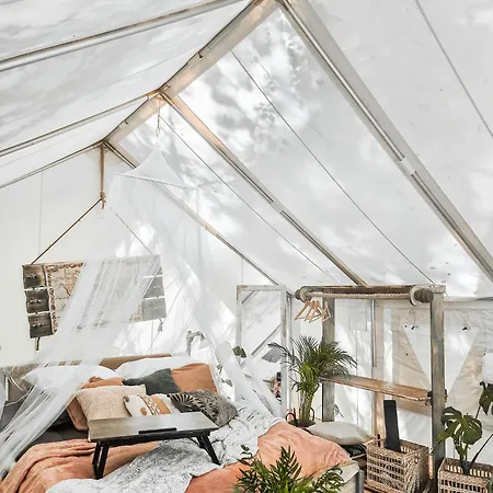 Kaluna Glamp Jungle Luxury tent Swaderki