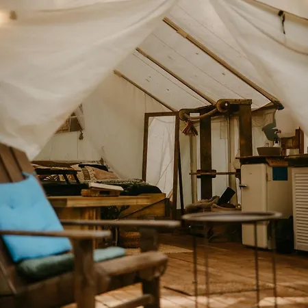 Kaluna Glamp Jungle Swaderki